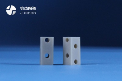 氮化鋁陶瓷結(jié)構(gòu)件加工廠 氮化鋁陶瓷結(jié)構(gòu)件加工廠
