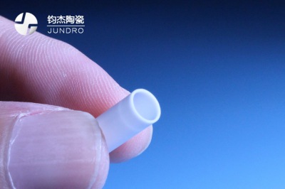 可加工陶瓷噴嘴的微鉆孔分析(一) 可加工陶瓷噴嘴的微鉆孔分析(一)